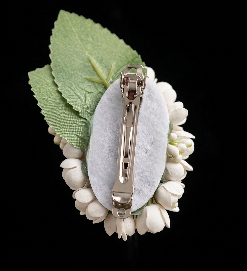 Hair clip with artificial Jasmine flower