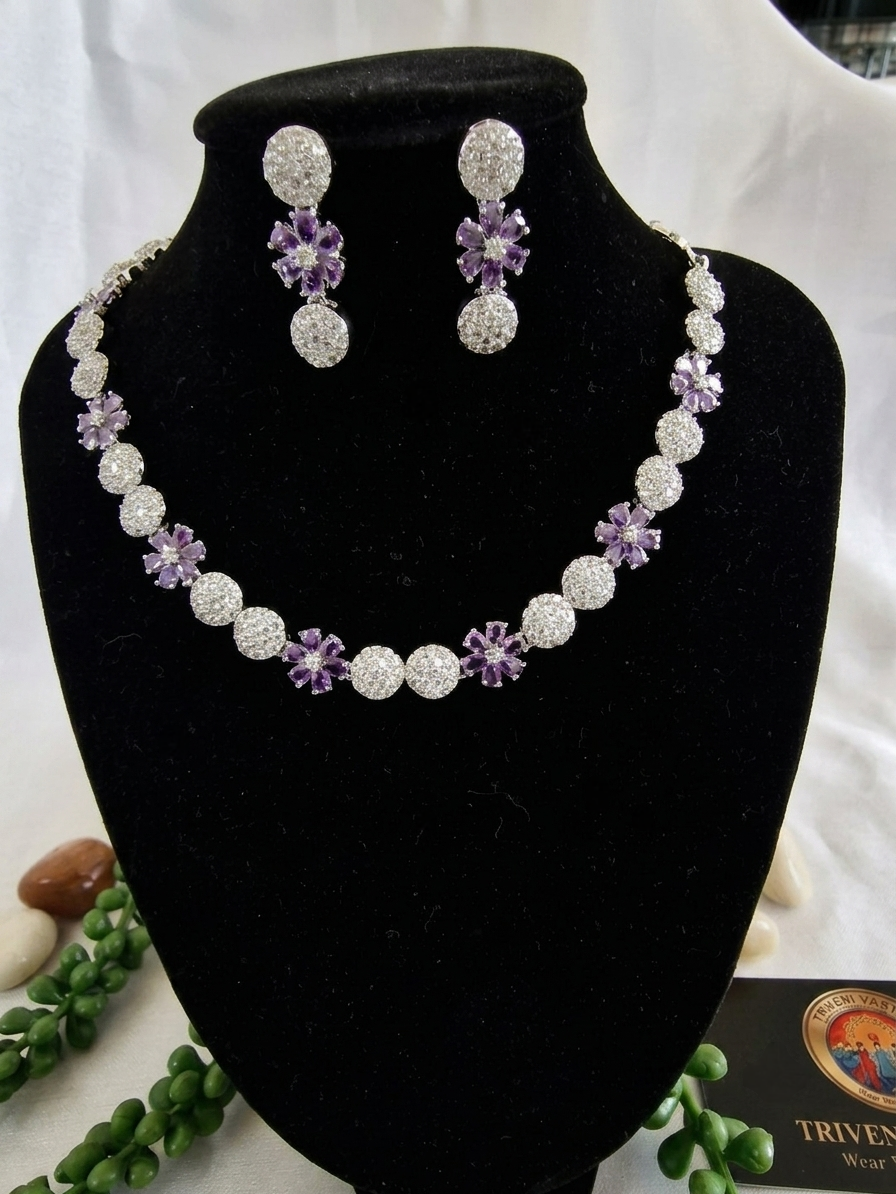 Short necklace- Silver & Lavender stones