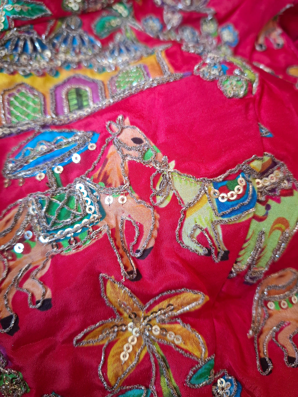 Embroidered Ready made saree blouse - Red