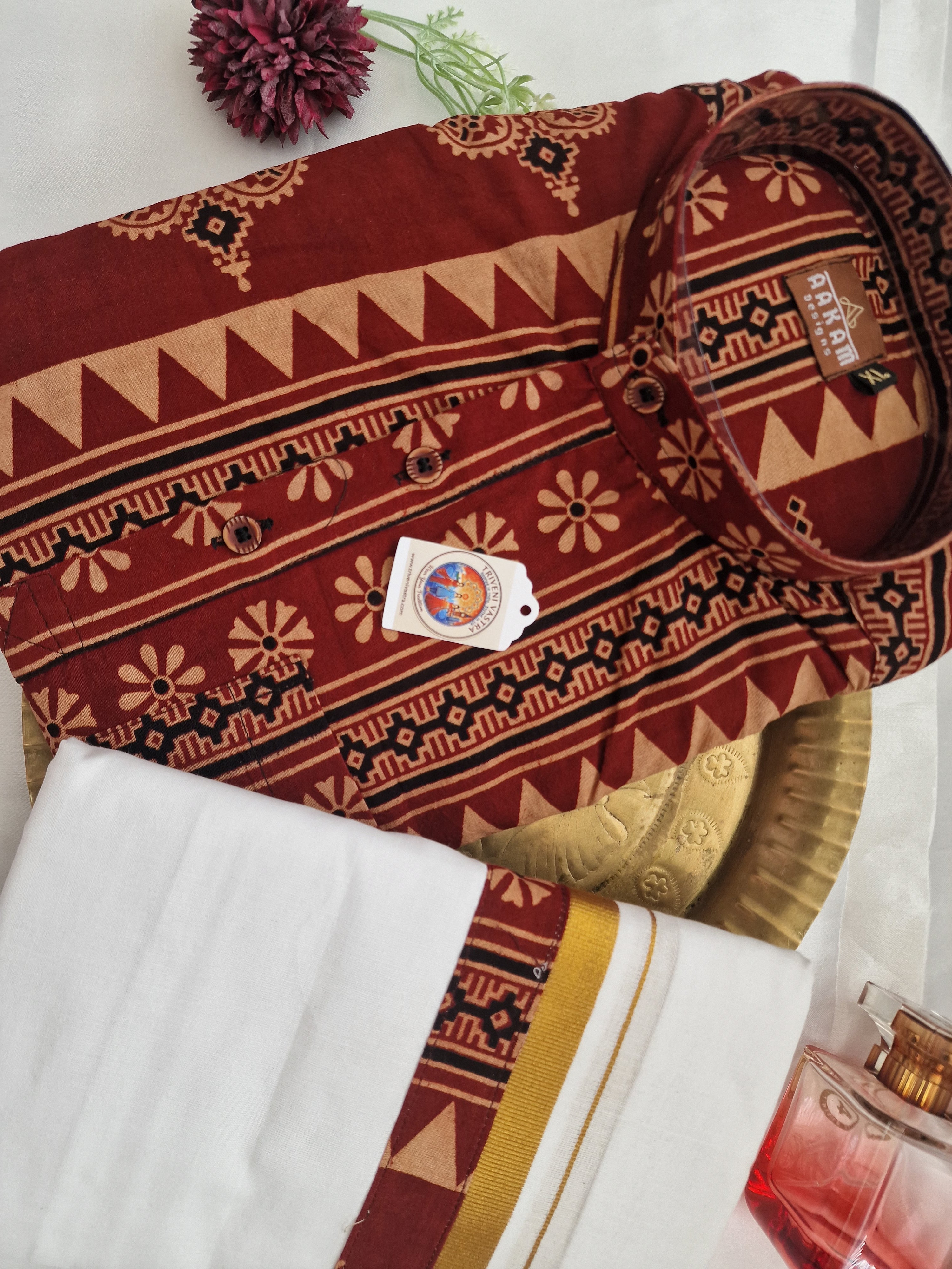Kurtha (XL) with maching Mundu (dhoti)