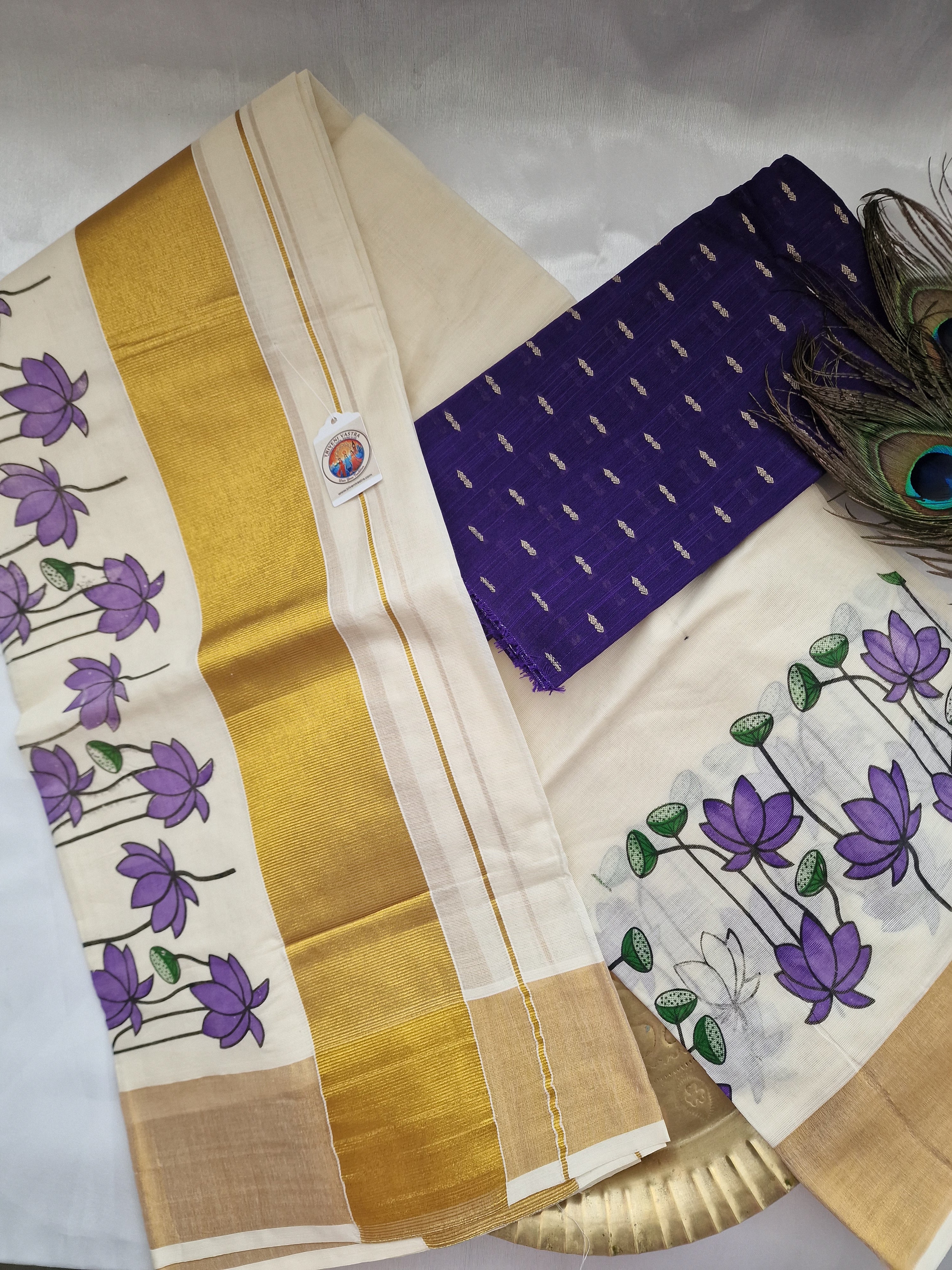 Settumundu with unstitched blouse