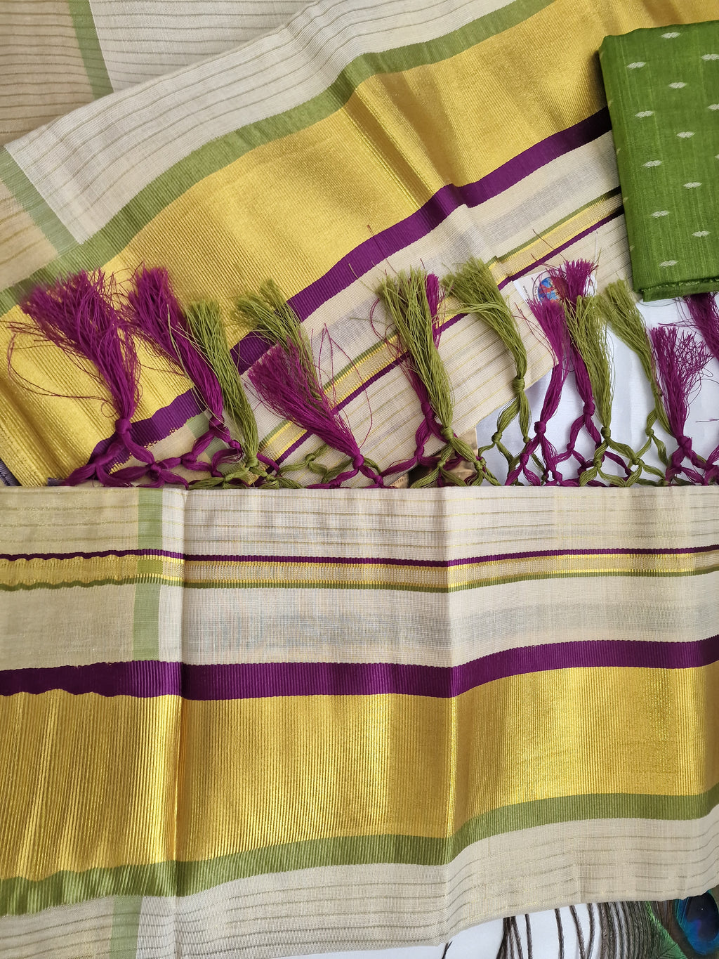 Settumundu with unstitched blouse