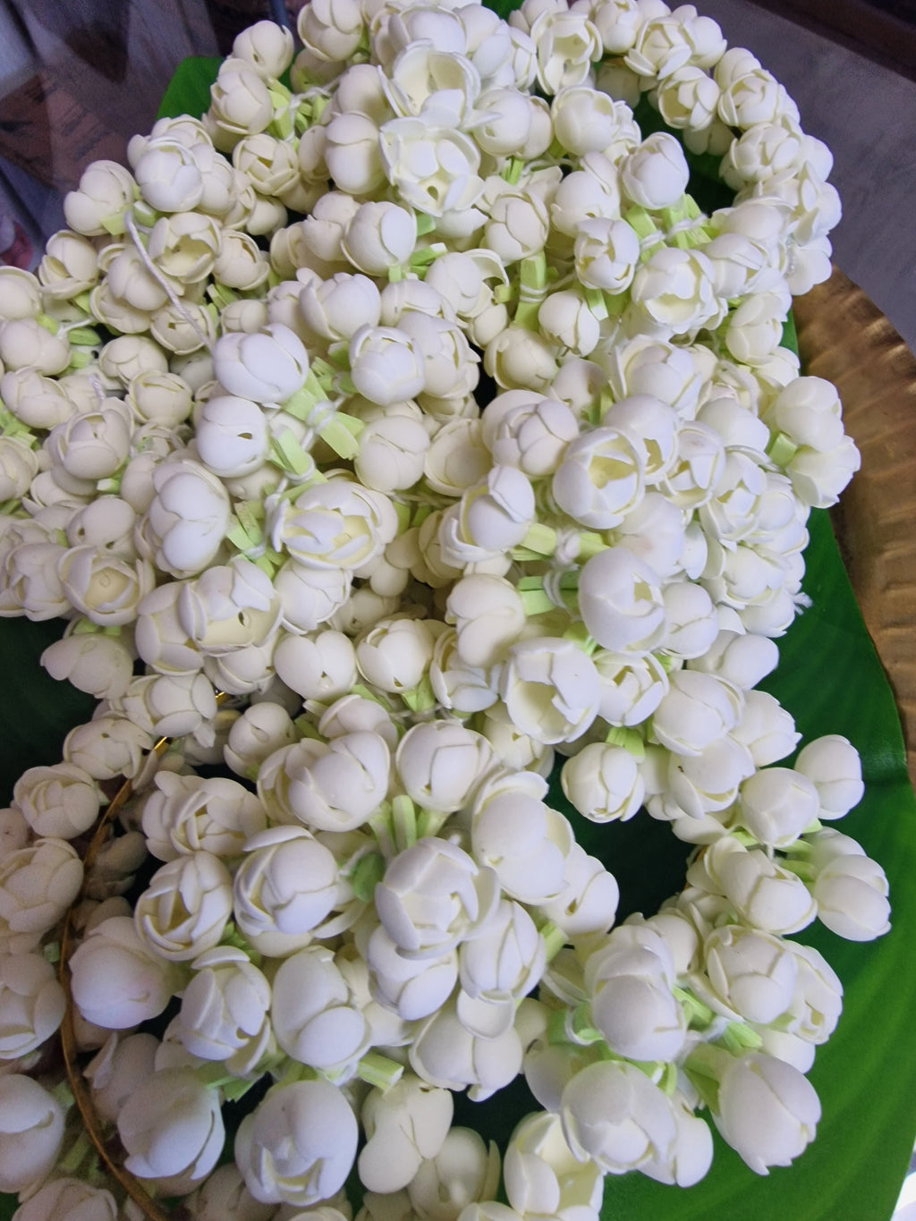 Premium Realistic Artificial Jasmine Flower with clip (1 muzham/16 inches)