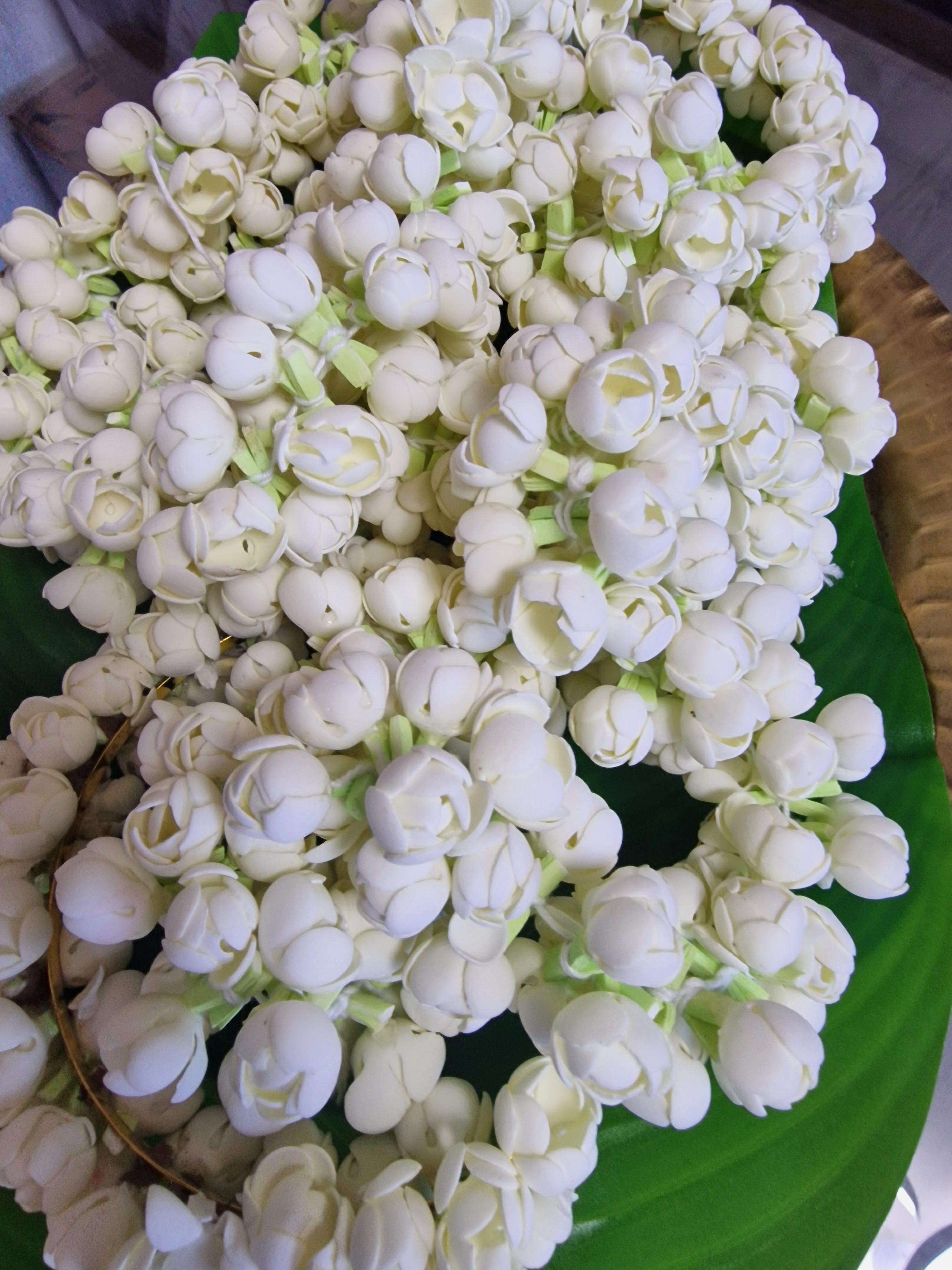 Premium Realistic Artificial Jasmine Flower (1 muzham/16 inches)