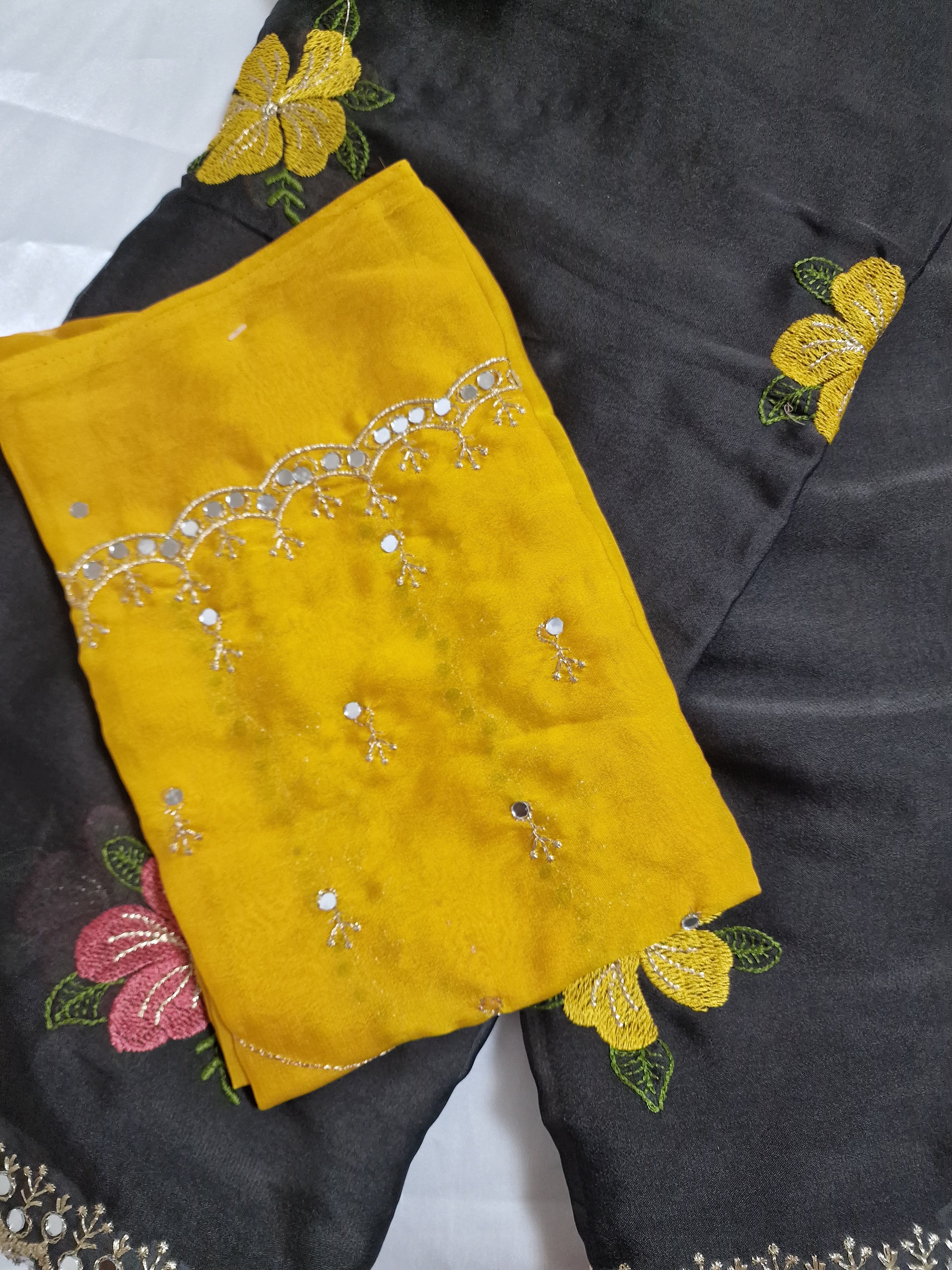 Saree with running blouse- Black