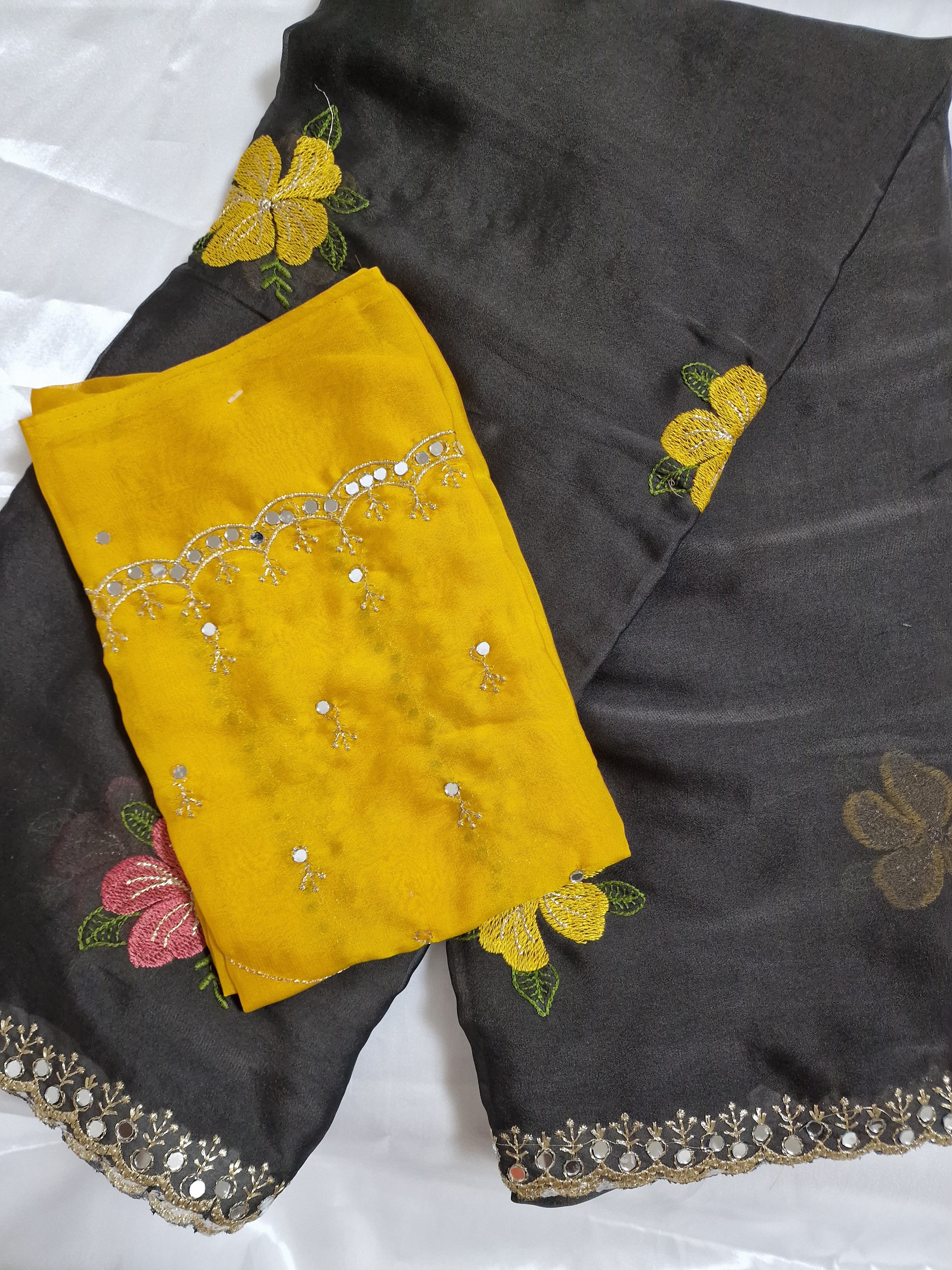 Saree with running blouse- Black