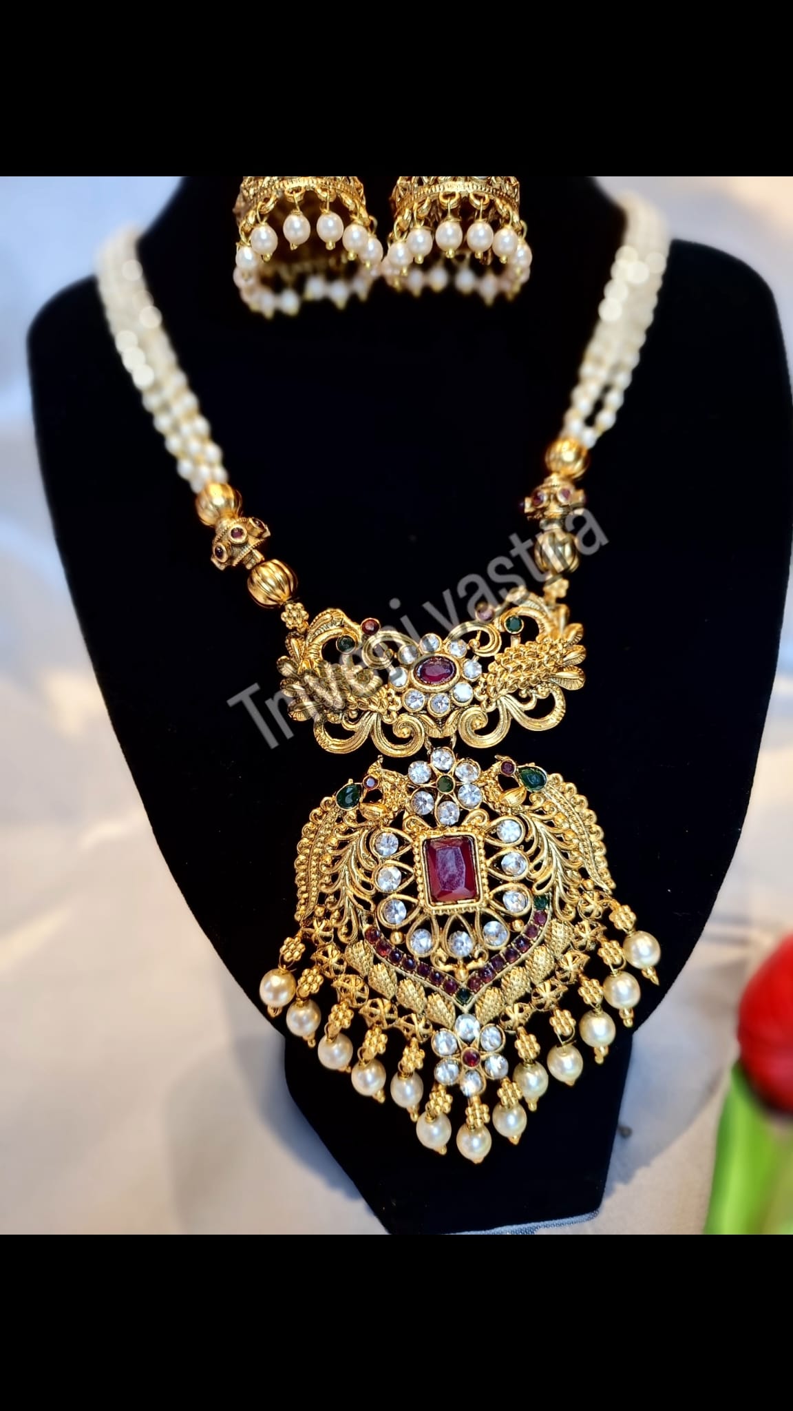 Long necklace