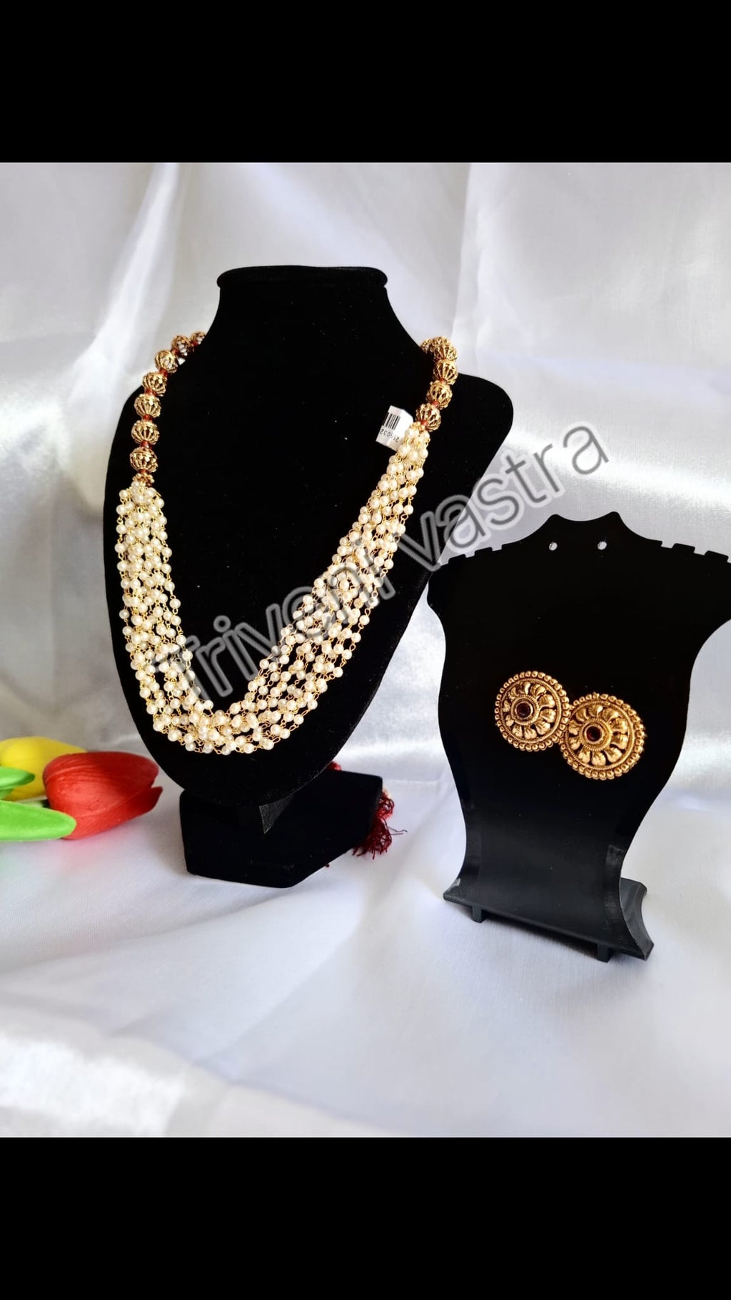 Long beaded necklace