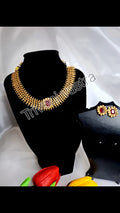 Short necklace