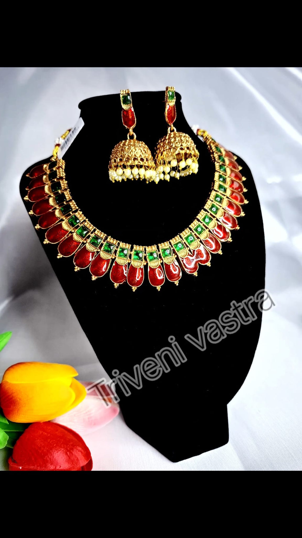 Red &Green traditional short necklace with earring