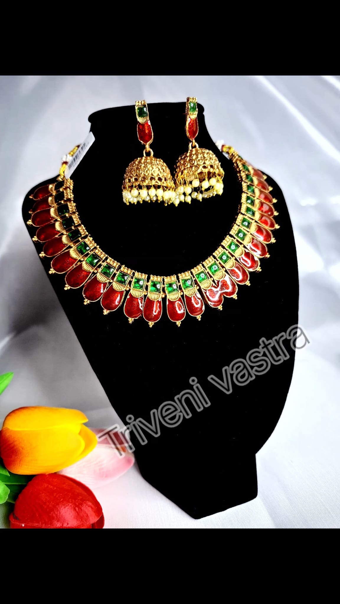 Red &Green traditional short necklace with earring