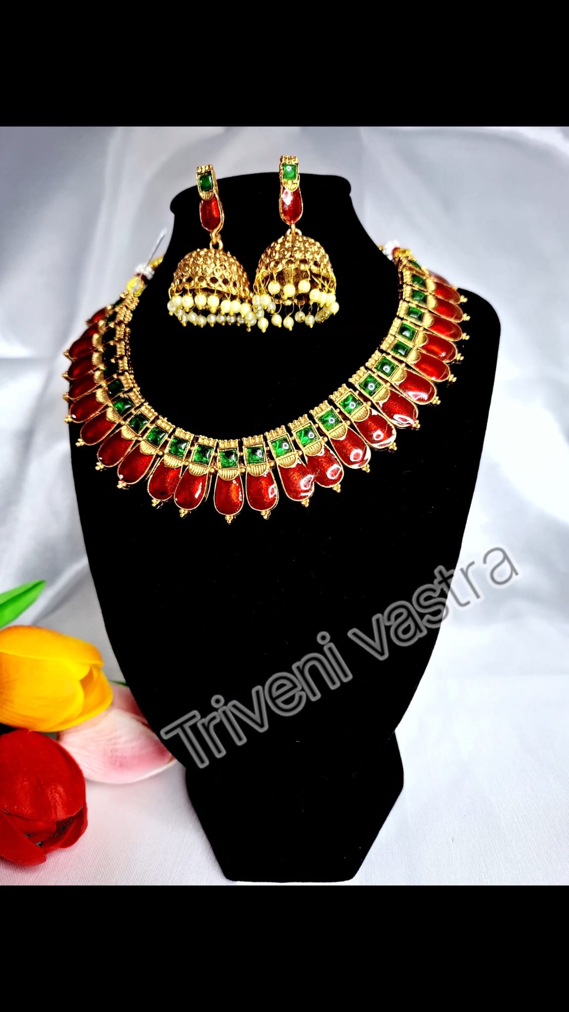 Red &Green traditional short necklace with earring