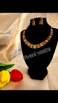 Short necklace with earring