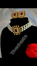 Beaded choker / short necklace