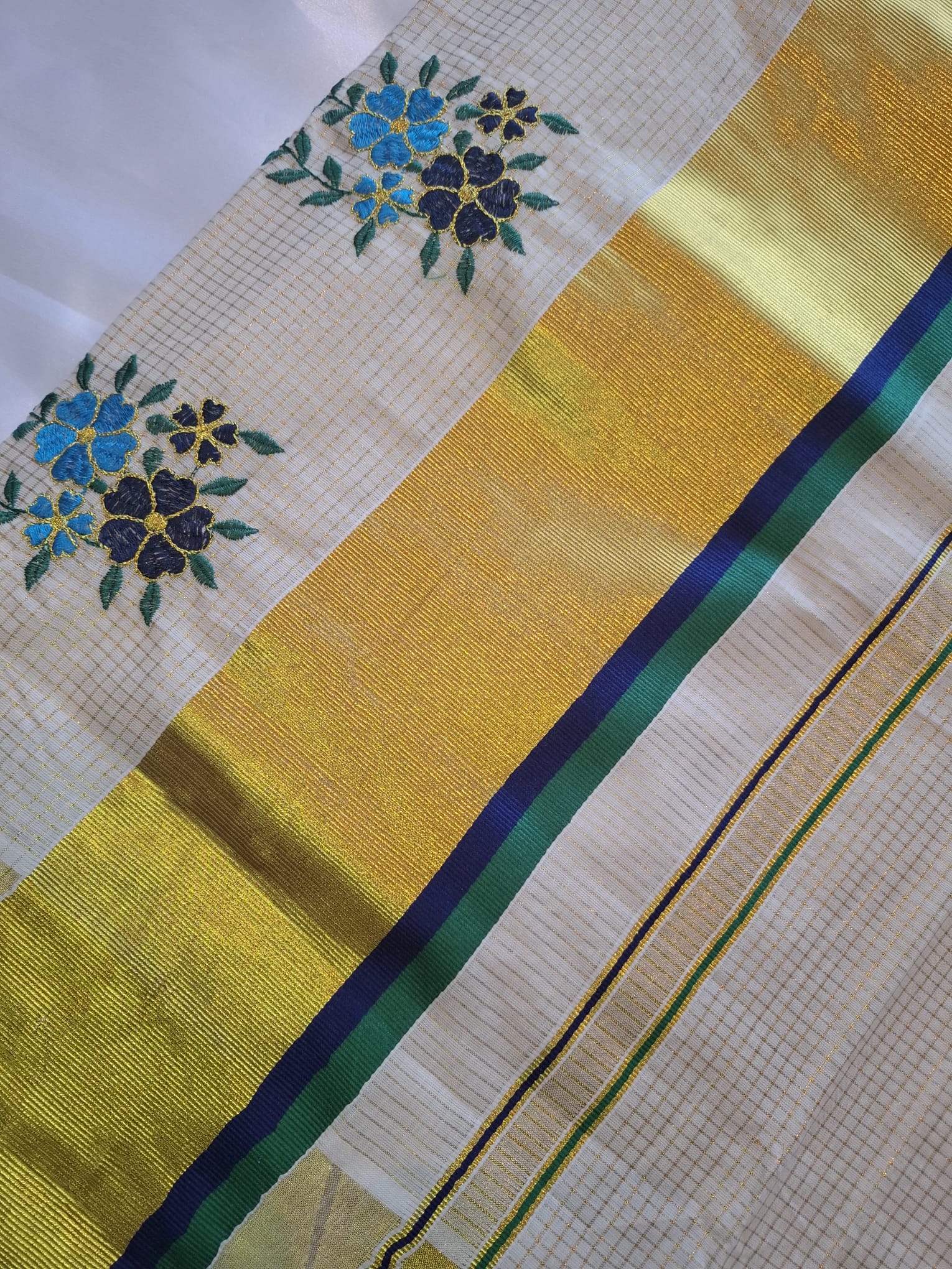 Settu saree with running blouse