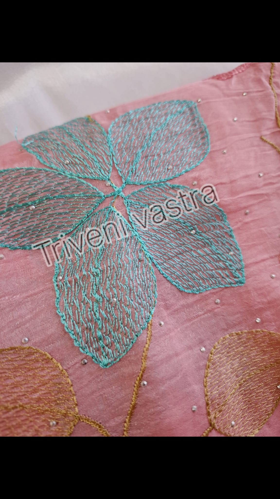 Embroidered saree with running blouse -Pink