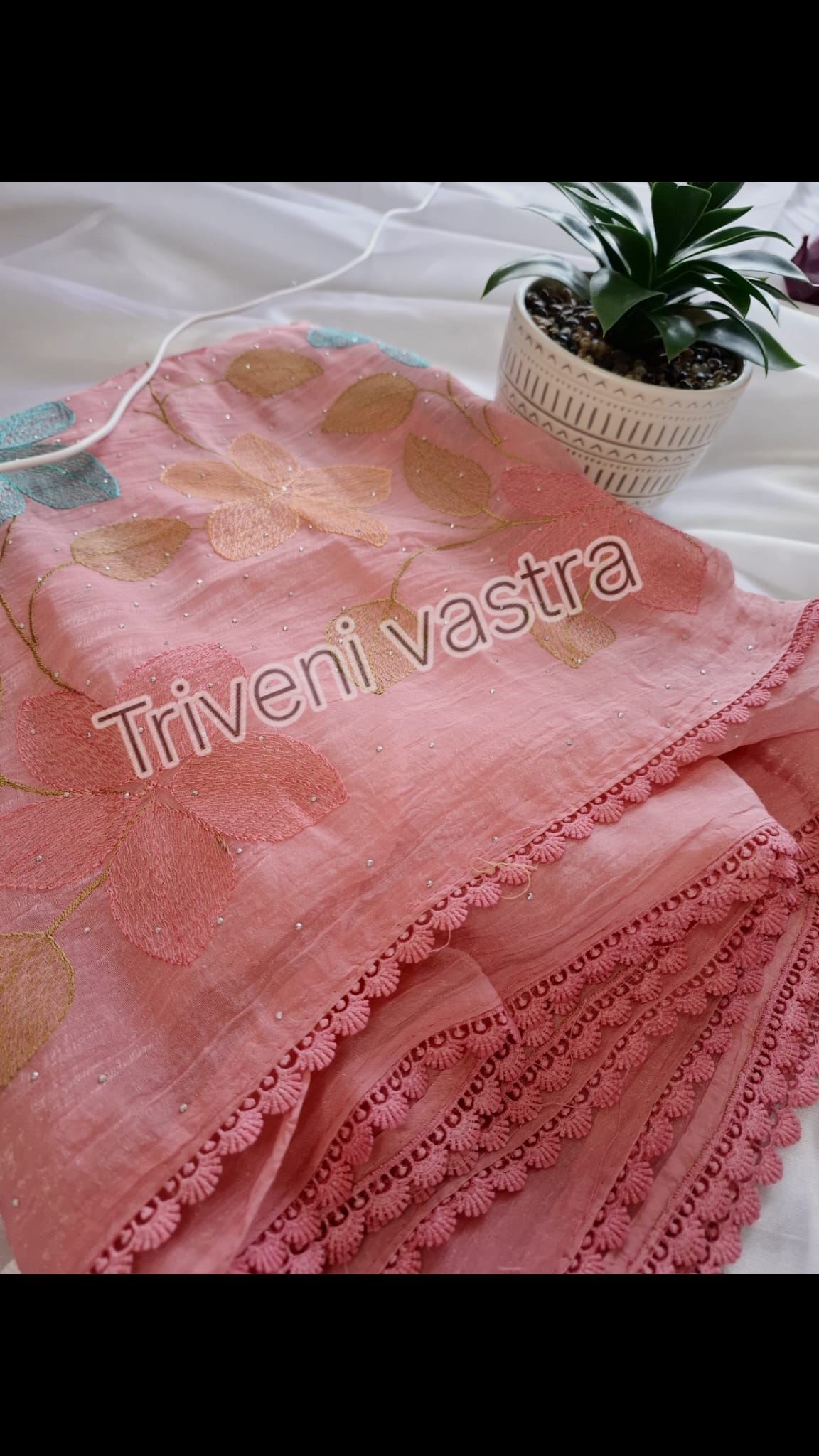 Embroidered saree with running blouse -Pink
