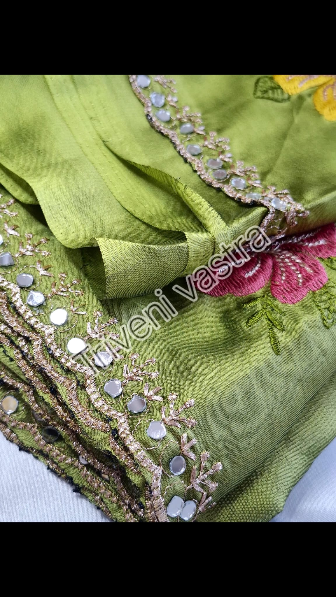 Saree with running blouse- Green