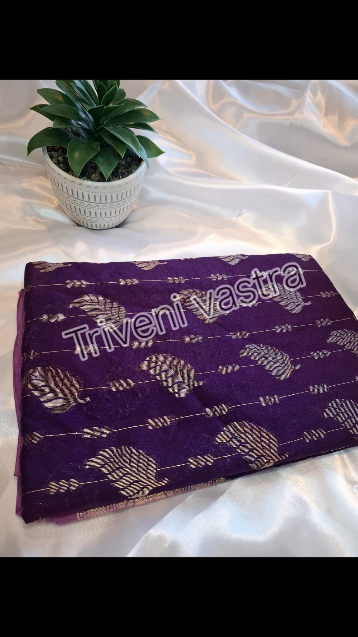 Silk saree with Running blouse