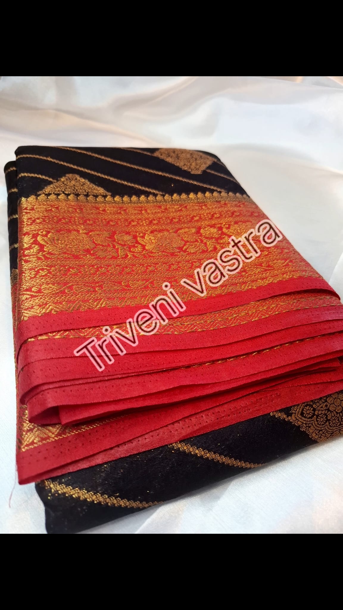 Silk saree with running blouse