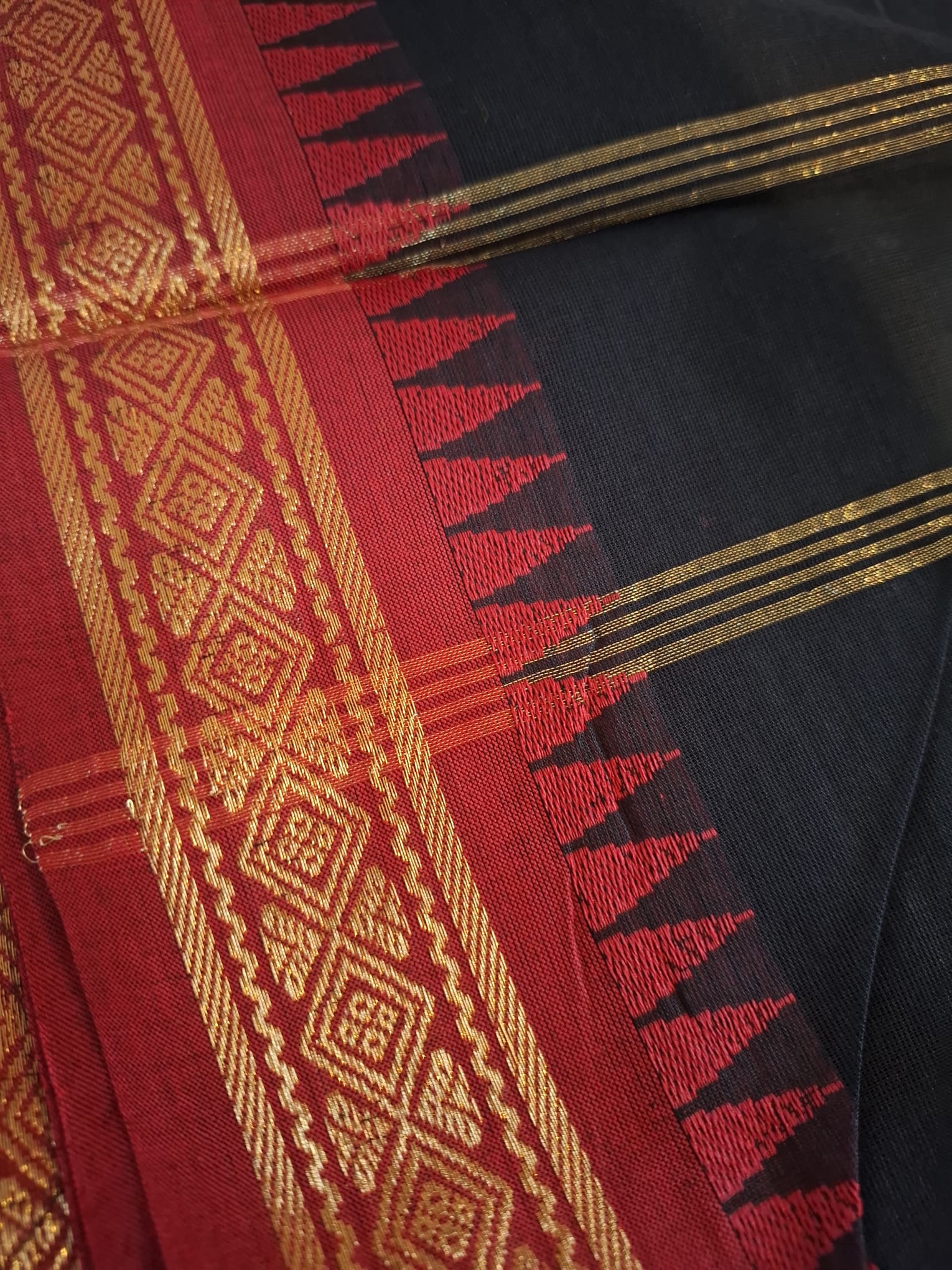 Black & Red saree- Kanchi Silk cotton Blend
