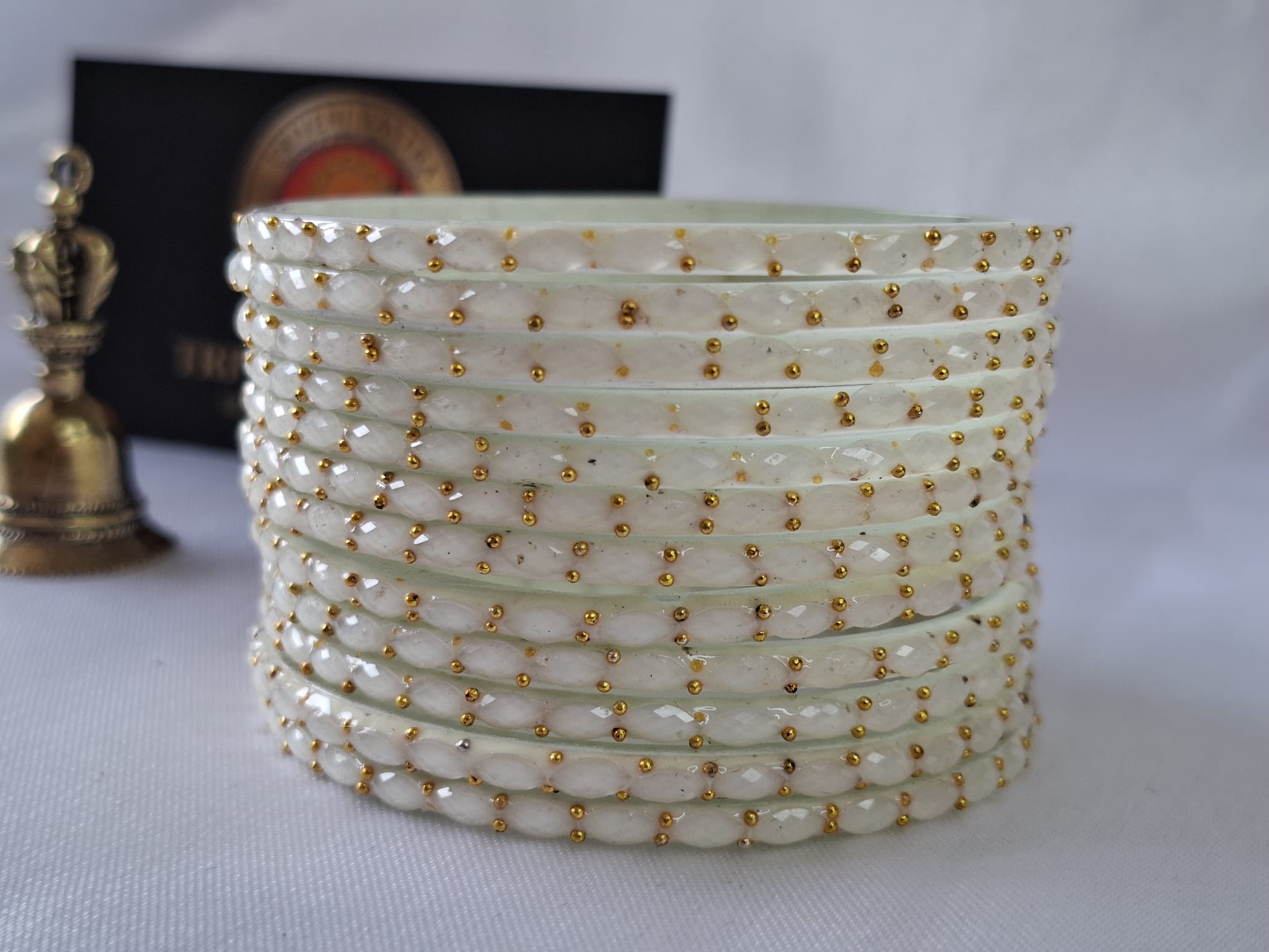 Glass bangles - off white
