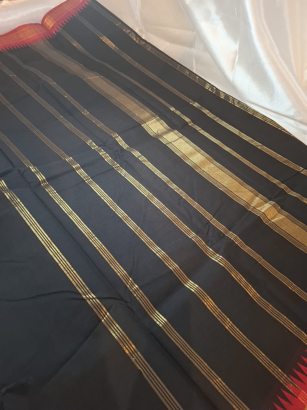 Black & Red saree- Kanchi Silk cotton Blend