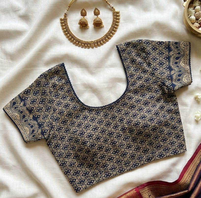 Stretchable blouse- Medium