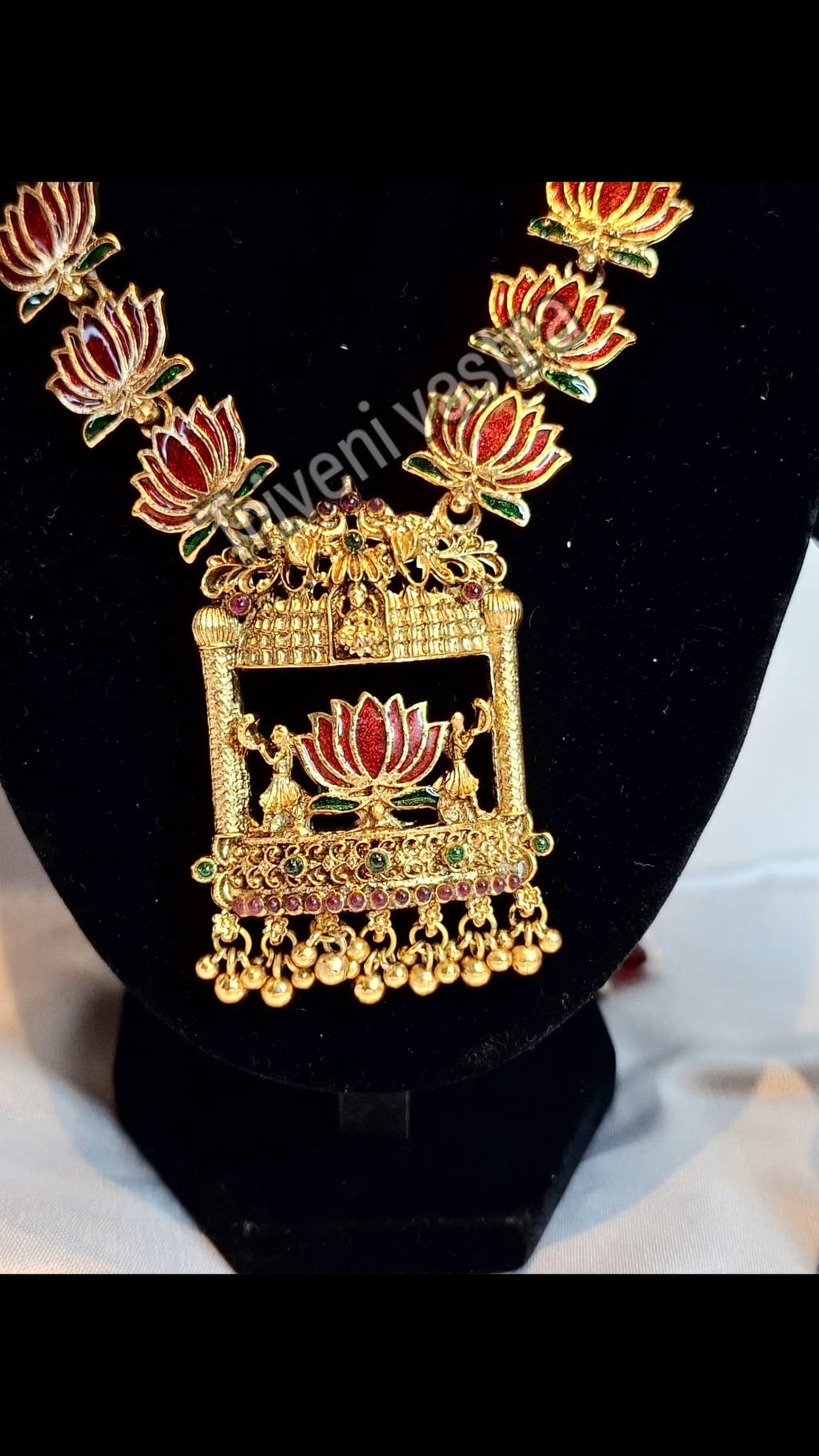 Lotus long necklace