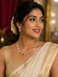 Short necklace with earrrings
